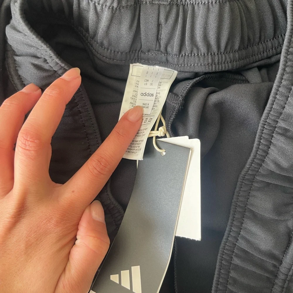 Adidas x NY Red Bulls Limited Edition Black and Multicolor Jacket & Joggers - Picture 7 of 7